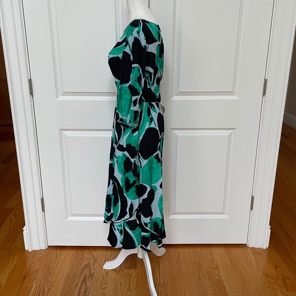 Bliss Gathered Printed Silk Crepe De Chine Midi Dress from DIANE VON FURSTENBERG - Picture 6 of 10